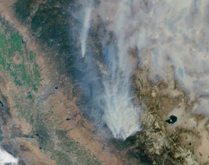 Снимок Калифорнийского Кругового пожара