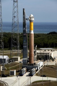 CST-100 на вершине United Launch Alliance (ULA) ракета-носителя Atlas V (арт концепция)