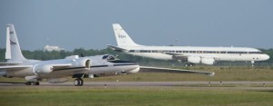 Самолёты ER-2 и DC-8