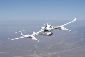 SpaceShipOne вместе с несущим его самолётом WhiteKnight