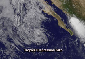 Снимок спутника GOES-West, на котором отчётливо видно, как воздушные массы формируют тропический шторм «Кико»