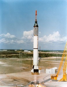 Запуск Mercury-Redstone 3 с Аланом Шепардом.