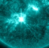 Снимок солнечной вспышки, сделанный Solar Dynamics Observatory