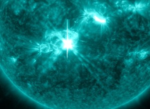 Снимок солнечной вспышки, сделанный Solar Dynamics Observatory