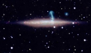 На снимках с высоким разрешением ученые разглядели две галактики