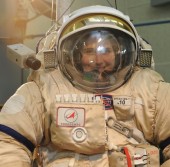 Кристофоретти во время тренировки выхода в открытый космос