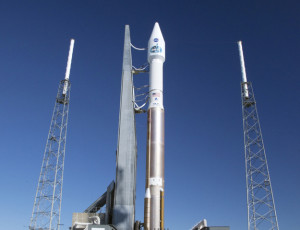 Ракета-носителя «Atlas V» со спутником «TDRS-L» перед запуском