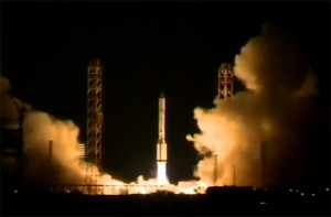 Старт ракета-носителя «Протон-М» 16 мая 2014 года