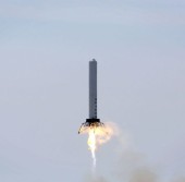 Ракета вертикального взлета и вертикальной посадки «Грассхоппер», тестируемая компанией «SpaceX» с целью развития многоразовых ракет «Falcon 9»