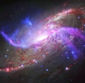 Комбинированный снимок галактики М106