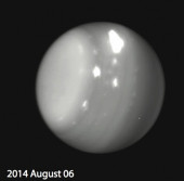 Снимок бурь на Уране, сделанный 6 августа 2014 года