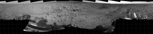 Снимок окружающих марсоход ландшафтов, сделанный «Curiosity» 31 июля 2014 года